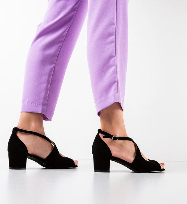 Mei Сандали на ток Keane Черни