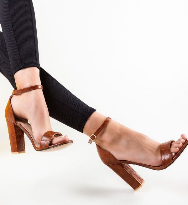 Ali Сандали на ток Kenan Камел