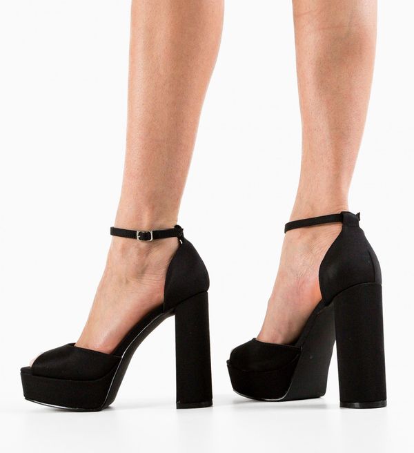 Ali Сандали на ток Kevin Черни