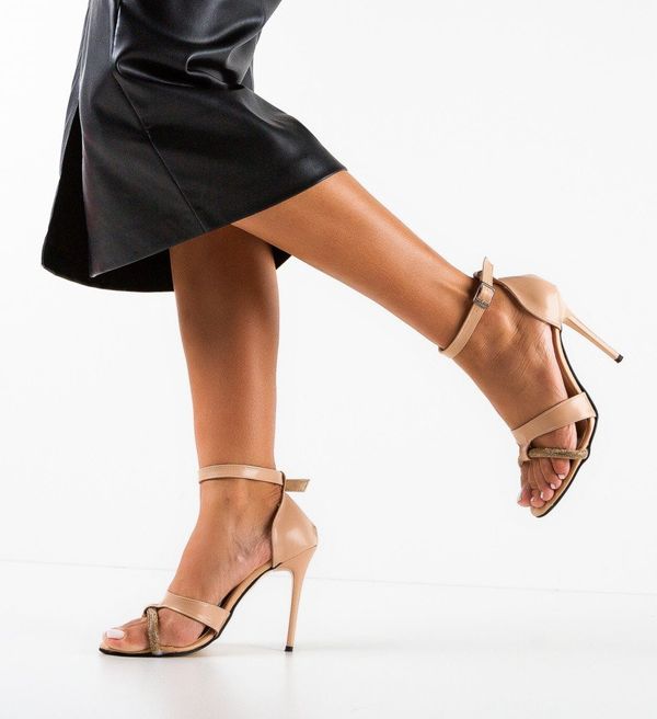 Wow Shoes Сандали на ток Krause Бежов