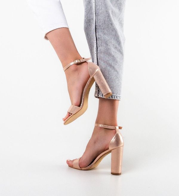 Botinelli Сандали на ток Kutery Златни