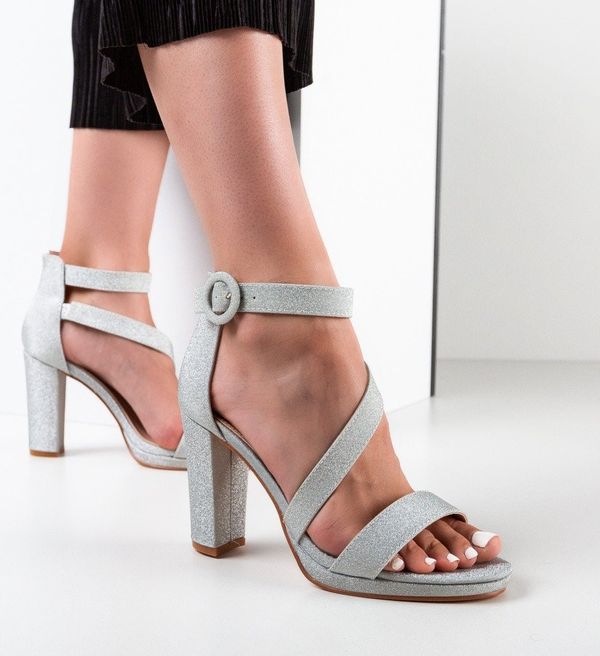 Mei Сандали на ток Kuweita Сребърни