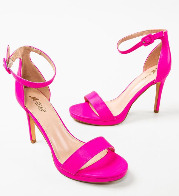 Mei Сандали на ток Layla Розов