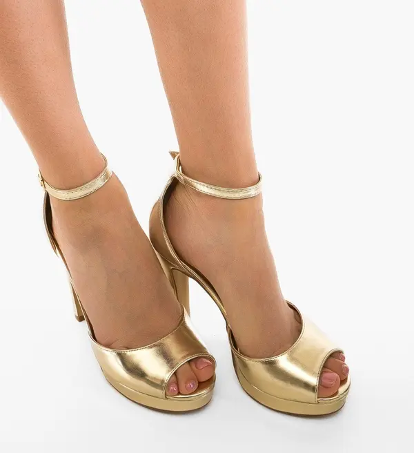 Ali Сандали на ток Leena Златни