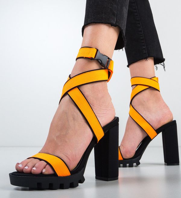 Botinelli Сандали на ток Lennon Оранжеви