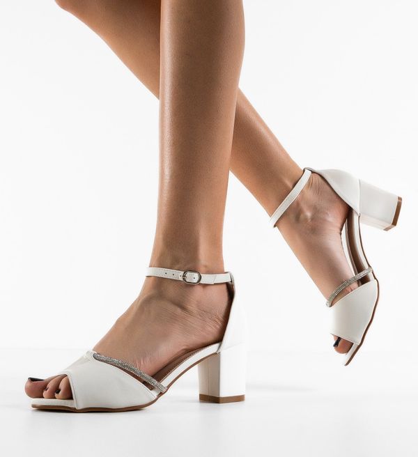 Mei Сандали на ток Leyre Бели