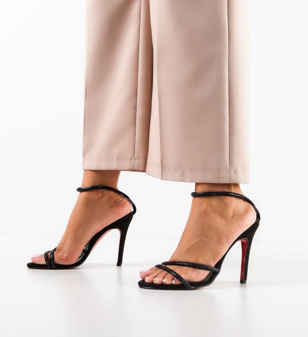 Exist Shoes Сандали на ток Lucrezia Черни