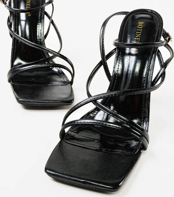 Botinelli Сандали на ток Lucsy Черни