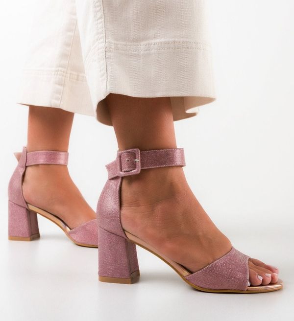 Carolie Сандали на ток Maddox Розов