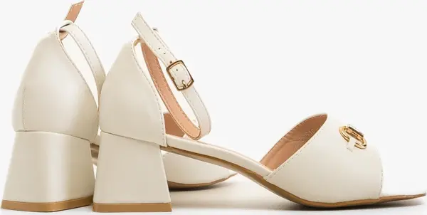 Ali Сандали на ток Mann Бели