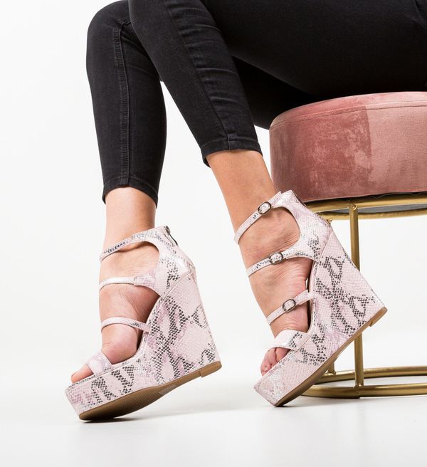 Mei Сандали на ток Markoza Розов