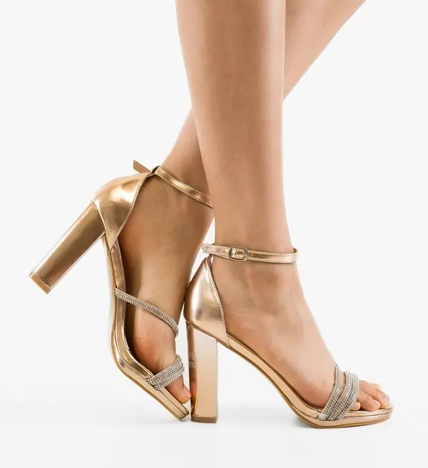 Tony Сандали на ток Narkis Златни