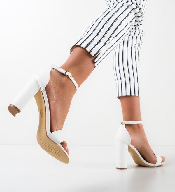 Botinelli Сандали на ток Nere Бели