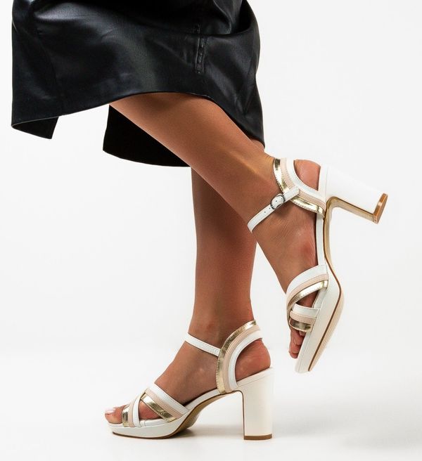 Ali Сандали на ток Noor Бели