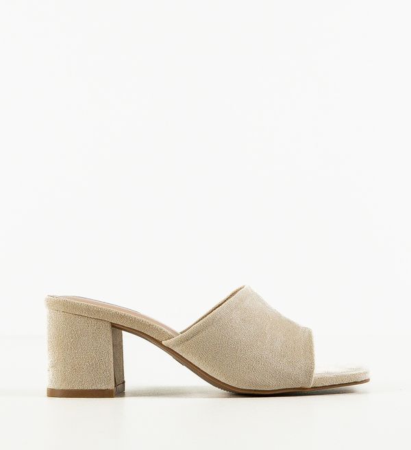 Ali Сандали на ток Oghenero Бежов