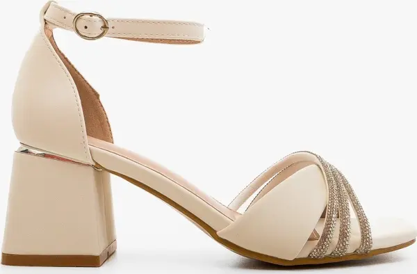 Mei Сандали на ток Pakka Бели