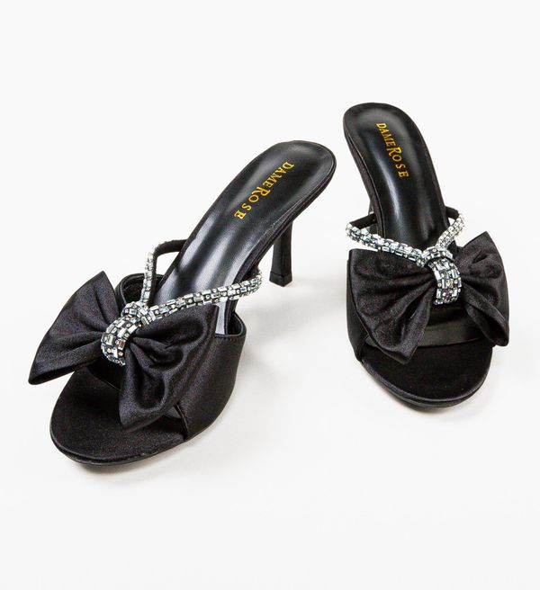 Ali Сандали на ток Petroni Черни