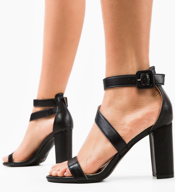 Ali Сандали на ток Philiber Черни