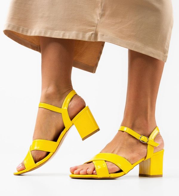 Ali Сандали на ток Phirun Жълти