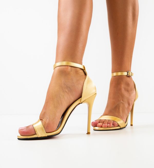 Exist Shoes Сандали на ток Pihana Златни