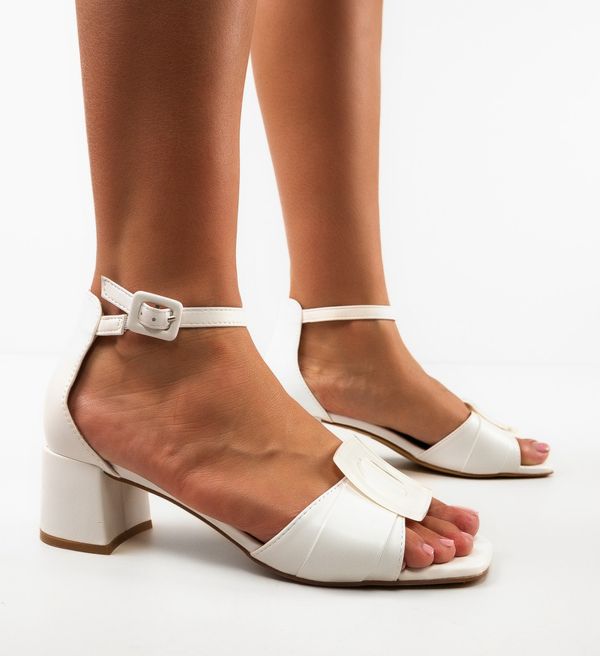 Botinelli Сандали на ток Pokazaha Бели
