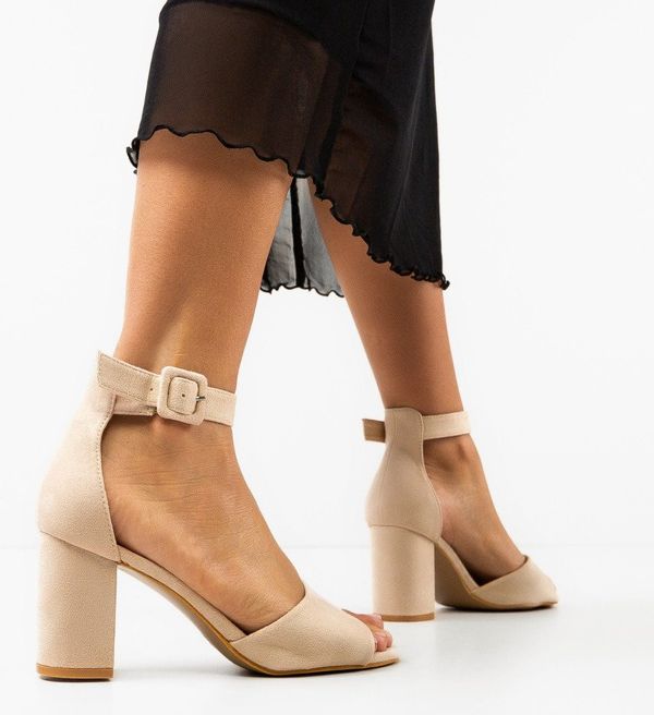 SFINX(LULU) Сандали на ток Portuguese Бежов