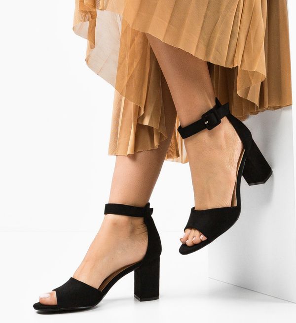 SFINX(LULU) Сандали на ток Portuguese Черни