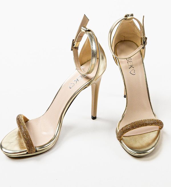 Wow Shoes Сандали на ток Retyna 2 Златни