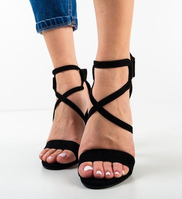 Ali Сандали на ток Rishi Черни