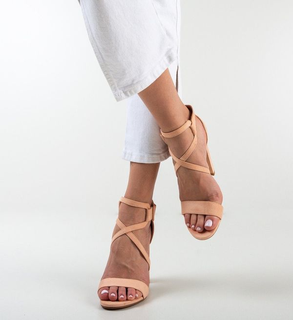 Ali Сандали на ток Rishi Розов