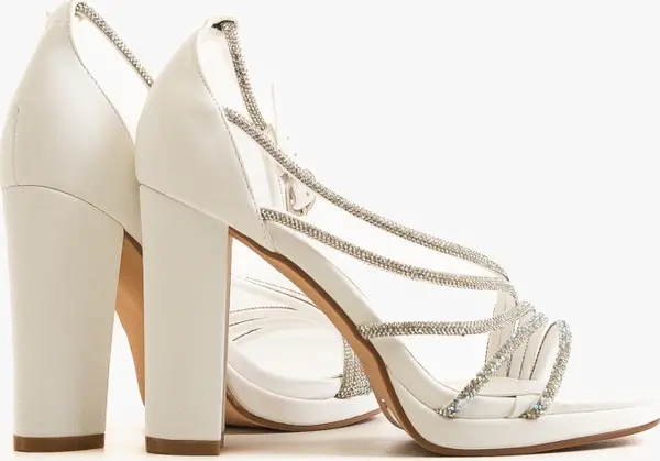 Mei Сандали на ток Saforia Бели