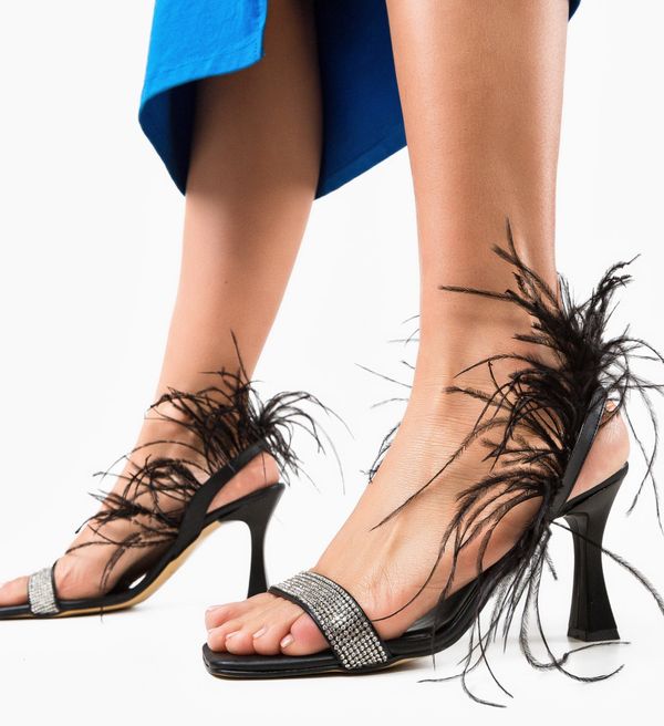 Wow Shoes Сандали на ток Salcia Черни