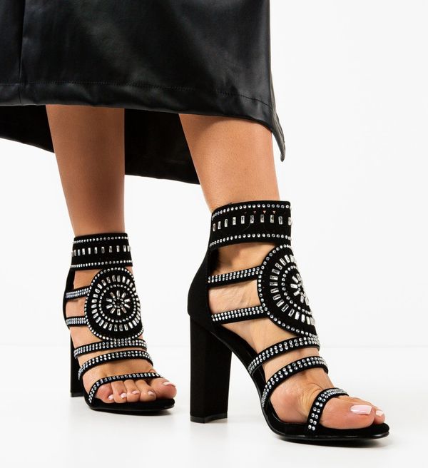 Mei Сандали на ток Samanta Черни