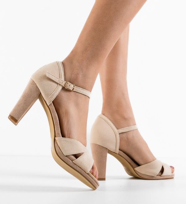 Botinelli Сандали на ток Saniblue Бежов