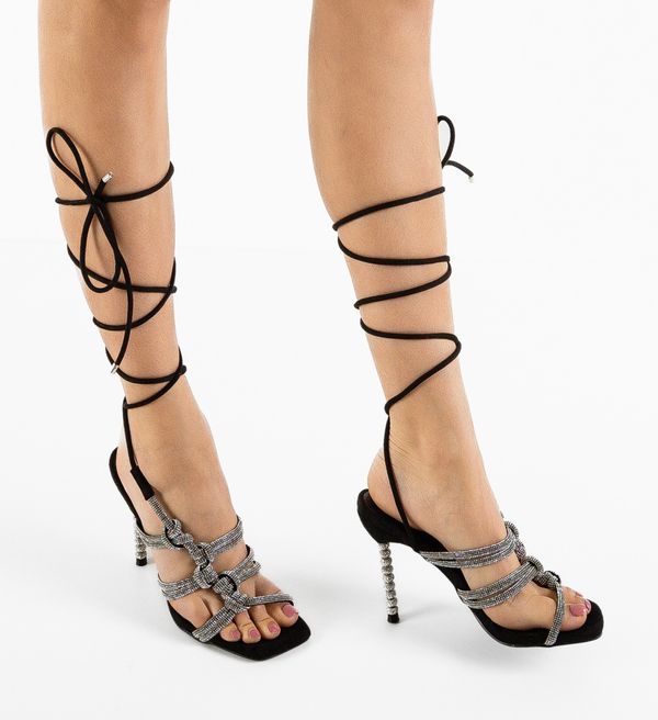 Mei Сандали на ток Saska Черни