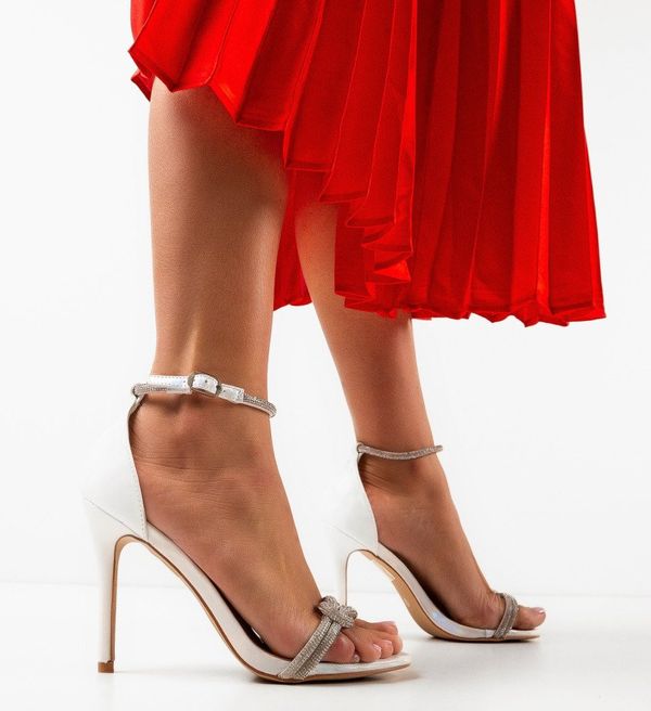 Hebe Сандали на ток Selor Бели