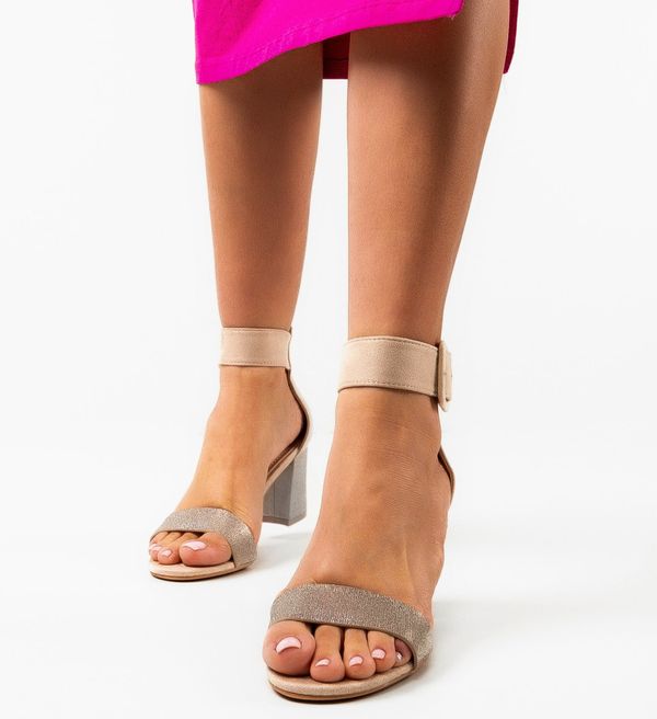 SFINX(LULU) Сандали на ток Shperry Бежов