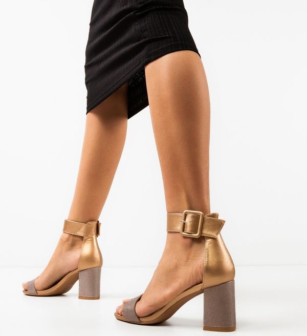 SFINX(LULU) Сандали на ток Shperry Черни