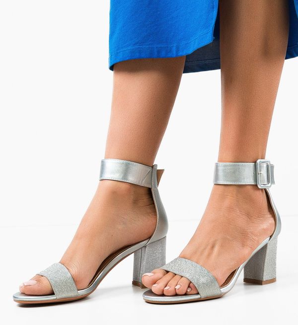 SFINX(LULU) Сандали на ток Shperry Сребърни