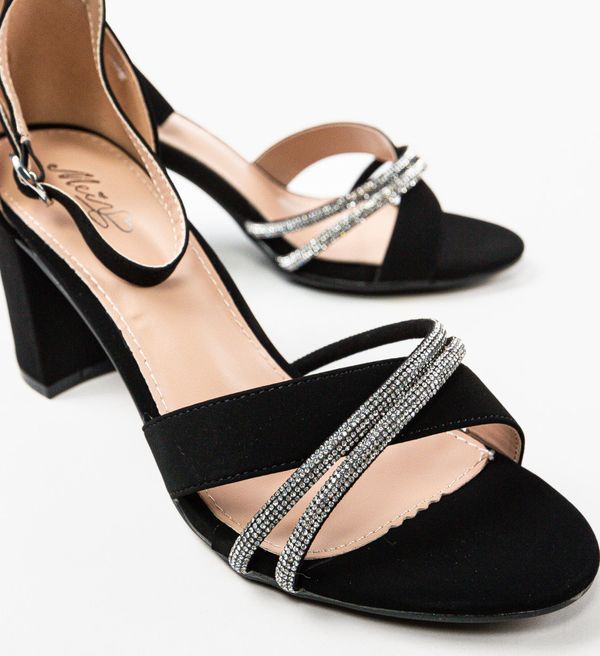 Mei Сандали на ток Skye Черни