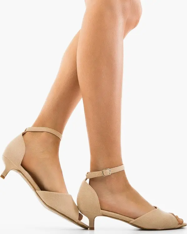 Ali Сандали на ток Smith Бежов