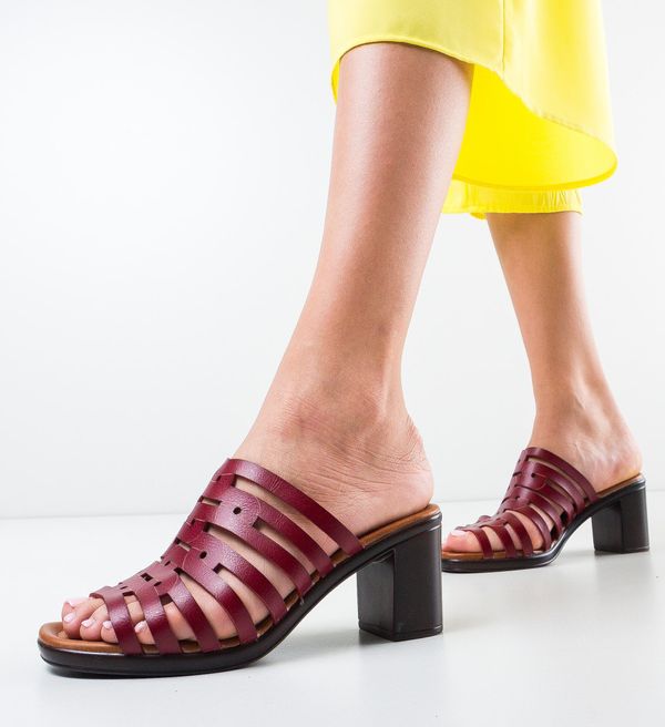 Lulux Сандали на ток Stroben Гранатов