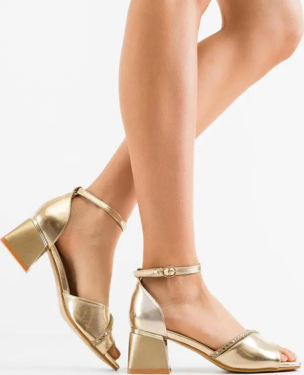 Mei Сандали на ток Susanne Златни