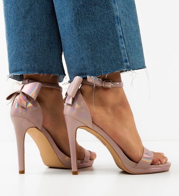 Hebe Сандали на ток Tartillas Златни