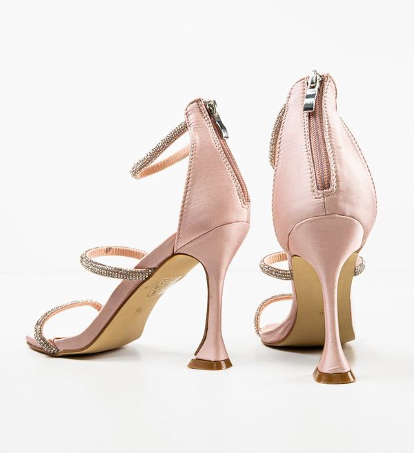 Botinelli Сандали на ток Teset Бежов