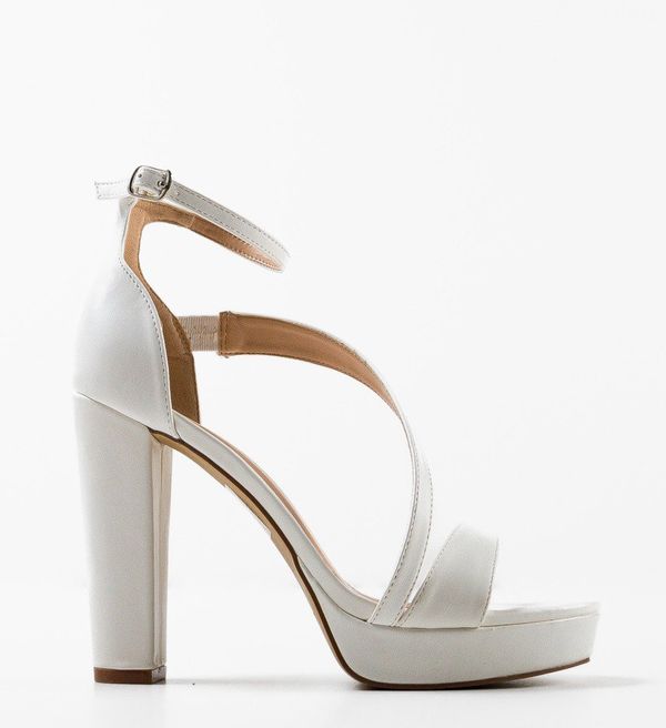 Tony Сандали на ток Tetra Бели