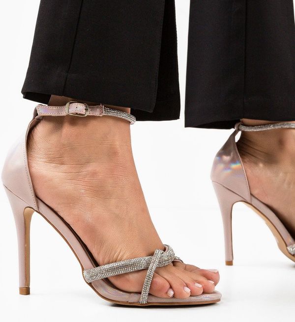 Hebe Сандали на ток Tigan Розов