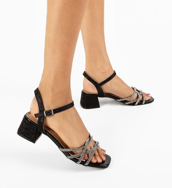 Ali Сандали на ток Tooma Черни