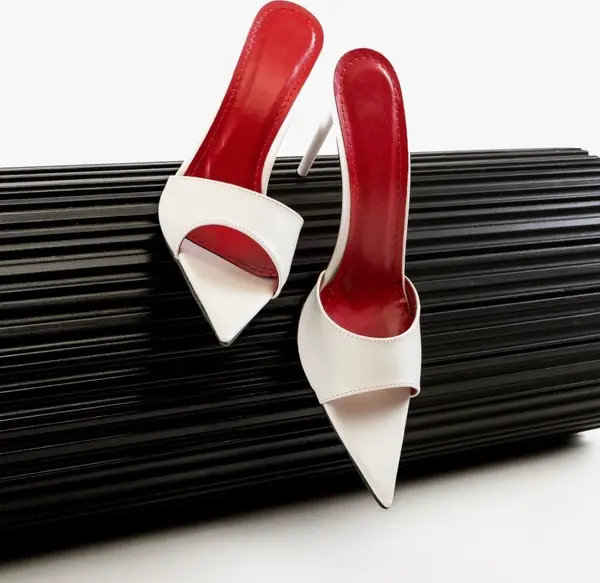 Wow Shoes Сандали на ток Tyon Бели