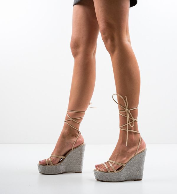 Mei Сандали на ток Verito Бежов